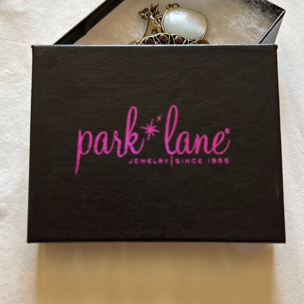 Park Lane Statement Necklace w/Original Box Gold Tine Rhinestone Floral Necklace - Picture 13 of 13
